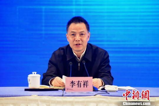 武汉市委常委、副市长李有祥出席会议并讲话 方斌 摄