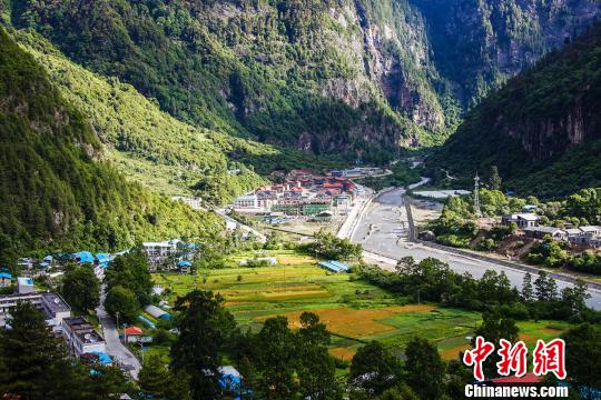 图为勒布沟的边境村。资料图 山南市旅游发展局供图 摄