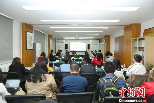 4月25日，由中国人民大学和国际能源署联合主办、中国人民大学国家发展与战略研究院能源与资源战略研究中心和中国人民大学国际能源战略研究中心联合承办的“中国对外能源投资及其影响”国际研讨会在京召开。主办方供图