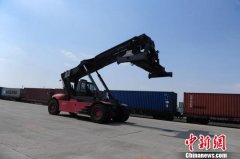 吉林省首次开通海铁联运疏港国际班列通道
