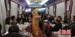 “丝路游”升温 中铁兰州局加开36趟旅游专列