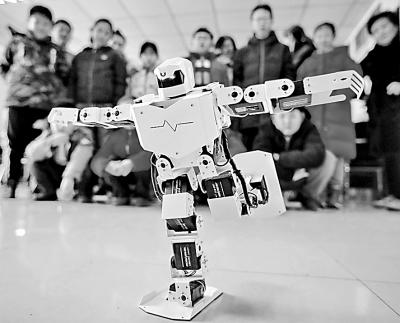 人工智能应用越来越广 法律面对人工智能应该做什么？