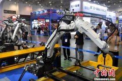 <b>经济观察：新动能牵引 中国工业迎来新增长</b>