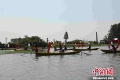 湖南南县举办小龙虾捕捞节 200余主播直播小龙虾“日