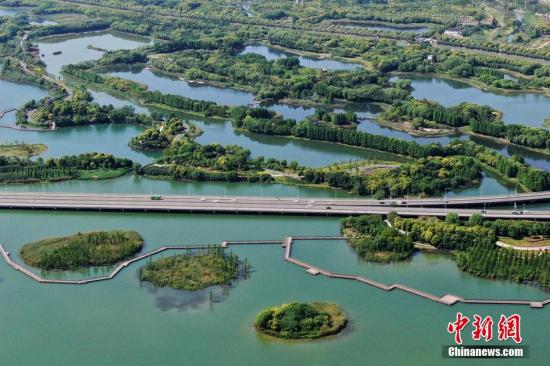 虎丘湿地公园是苏州“四角山水”空间布局的组成部分。 泱波 摄